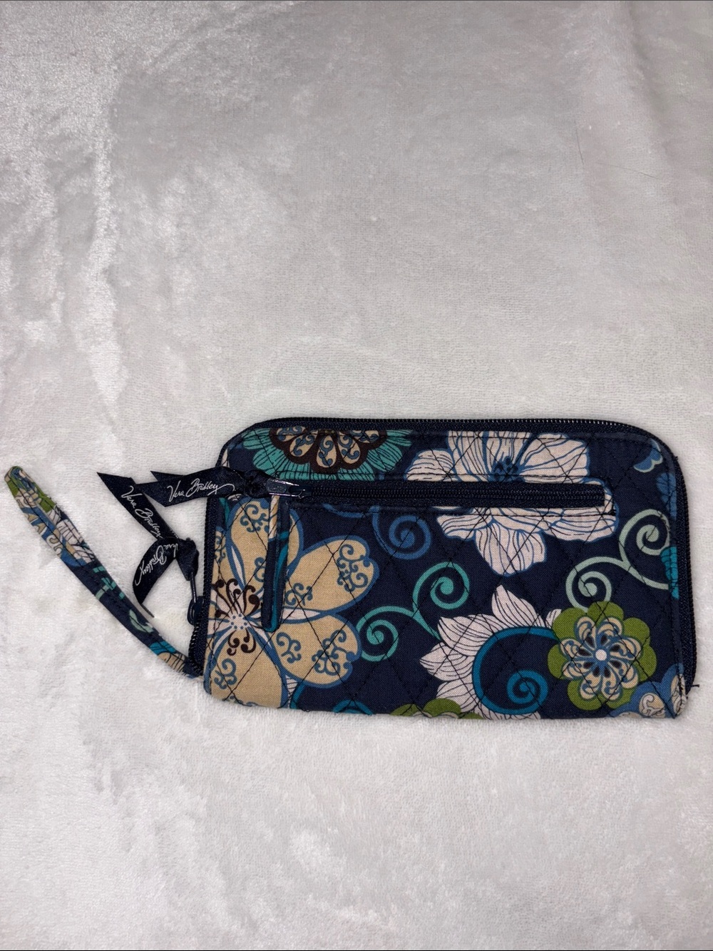 Vera Bradley wallet in the retired "Mod Floral Blue" pattern